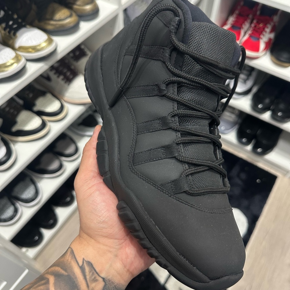 Custom Jordan 11 BLACK OUT